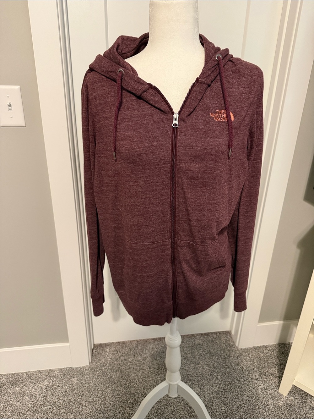 The North Face Women's Zip-Up Hoodie in Maroon - Picture 2 of 5